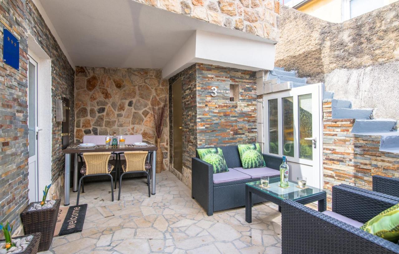 Apartmán Stone House Knez Vrbnik Exteriér fotografie