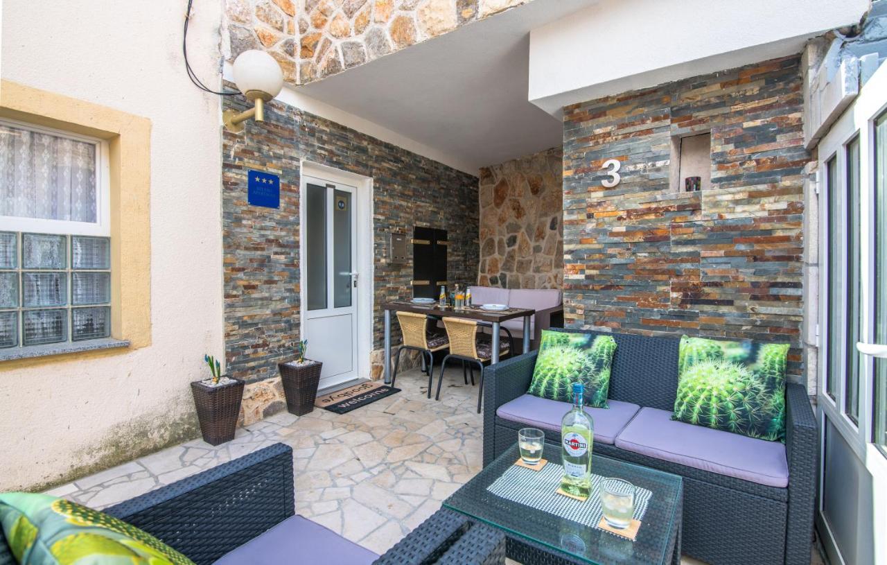 Apartmán Stone House Knez Vrbnik Exteriér fotografie
